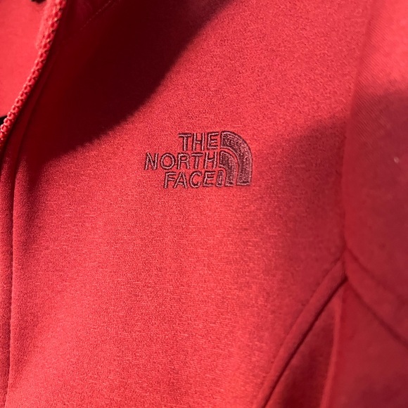 North Face Women’s Agave Red Full-Zip Fleece Jacket Small Outdoor Warm - Picture 3 of 5